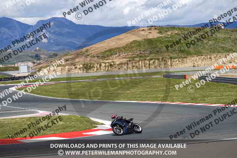 cadwell no limits trackday;cadwell park;cadwell park photographs;cadwell trackday photographs;enduro digital images;event digital images;eventdigitalimages;navarra;no limits trackdays;peter wileman photography;racing digital images;trackday digital images;trackday photos